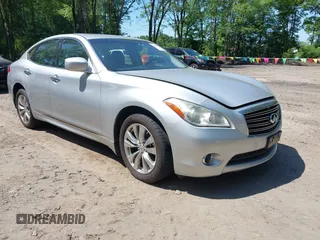 2012 Infiniti M z VIN JN1BY1AR4CM396809, wystawiony jako IAAI lot #42394230 z przebiegiem 227 846 mil mil oraz . Historia ofert i sprzedaży dostępna na DreamBid. Obrazek 1.