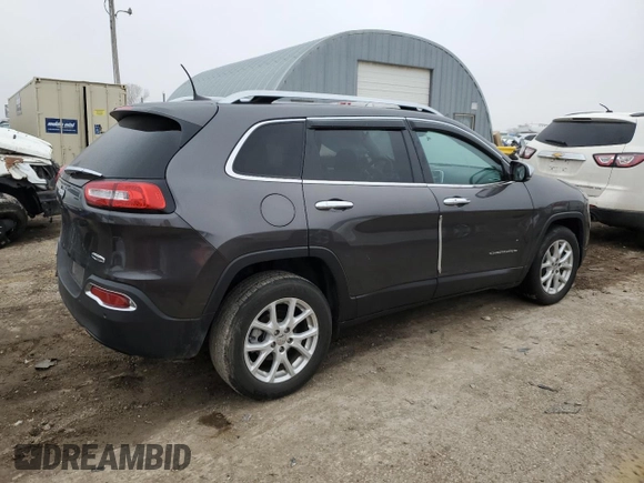 2018 Jeep Cherokee Latitude Plus with VIN 1C4PJLLB7JD584059, listed as a Copart auction lot 43655725 with 30,318 mi miles and Salvage Title. Bid and sale history available at DreamBid. Image 3.