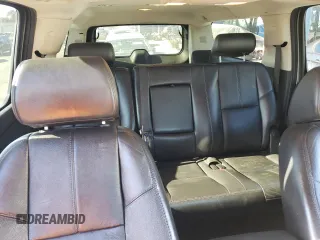 2007 Chevrolet Suburban LT with VIN 1GNFK16387J404445, listed as a Copart auction lot 73716864 with 182,417 mi miles and Salvage Title. Bid and sale history available at carsss.com. Image 10.