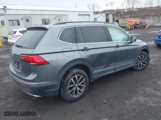 2020 Volkswagen Tiguan SE with VIN 3VV3B7AX0LM086621, listed as a IAAI auction lot 41941639 with 86,732 mi miles. Bid and sale history available at carsss.com. Image 4.