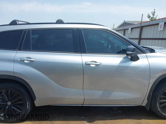 2023 Toyota Highlander L with VIN 5TDKDRAHXPS016140, listed as a IAAI auction lot 42275211 with 33,144 mi miles and . Bid and sale history available at DreamBid. Image 14.
