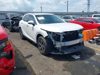 2025 Lexus RX 350 z VIN JTJCHMAA9S2022801, wystawiony jako IAAI lot #42156042 z przebiegiem 5 857 mil mil oraz . Historia ofert i sprzedaży dostępna na DreamBid. Obrazek 1.