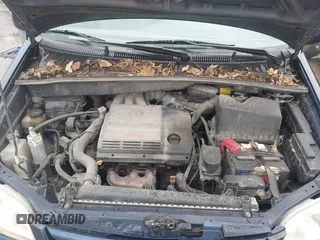 2002 Toyota Sienna LE with VIN 4T3ZF13C72U424470, listed as a IAAI auction lot 41508436 with 170,177 mi miles. Bid and sale history available at carsss.com. Image 10.