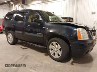 2007 GMC Yukon SLT z VIN 1GKFK130X7J115798, wystawiony jako IAAI lot #42039550 z przebiegiem 263 539 mil mil oraz . Historia ofert i sprzedaży dostępna na DreamBid. Obrazek 1.