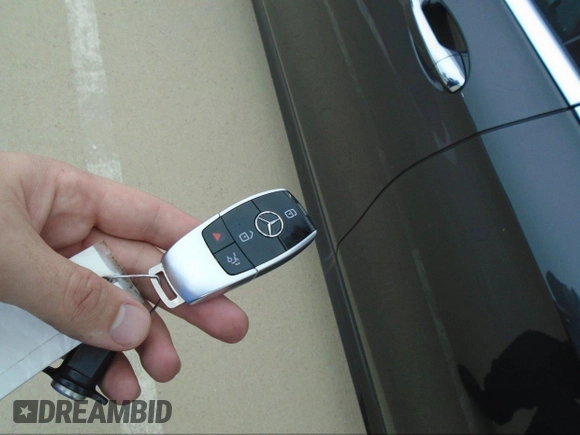 2022 Mercedes-Benz E 350 with VIN W1KZF8DB9NB097118, listed as a IAAI auction lot 42551140 with Not provided miles and . Bid and sale history available at DreamBid. Image 11.