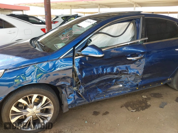 2015 Hyundai Sonata Sport with VIN 5NPE34AB9FH144582, listed as a IAAI auction lot 42136542 with Not Provided miles and . Bid and sale history available at carsss.com. Image 6.