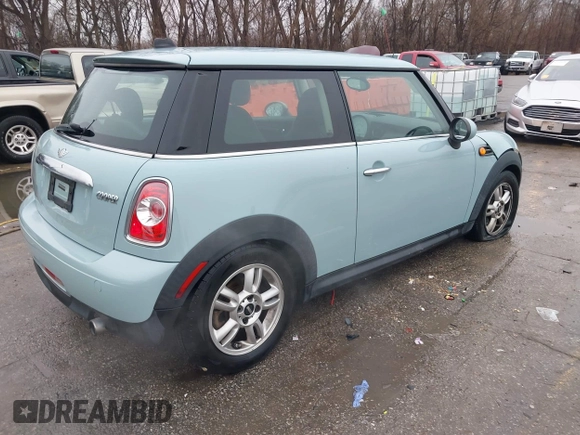 2012 MINI Hardtop with VIN WMWSU3C54CT541901, listed as a IAAI auction lot 41169297 with 147,677 mi miles and . Bid and sale history available at DreamBid. Image 4.