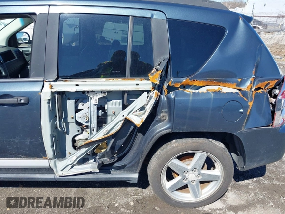 2007 Jeep Compass Limited with VIN 1J8FF57W07D274004, listed as a IAAI auction lot 41853934 with 155,543 mi miles. Bid and sale history available at carsss.com. Image 14.
