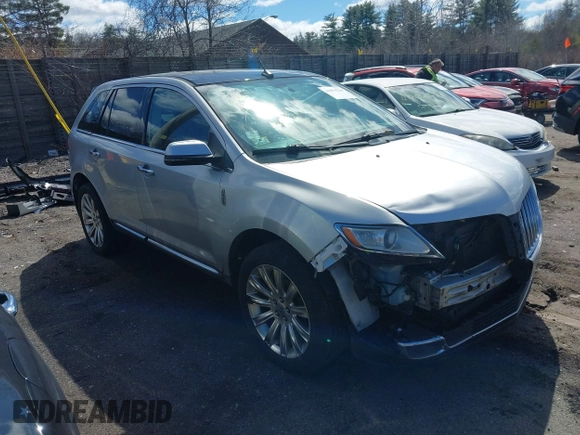 2014 Lincoln MKX with VIN 2LMDJ8JK4EBL10705, listed as a IAAI auction lot 41870228 with 166,527 mi miles and . Bid and sale history available at DreamBid. Image 1.