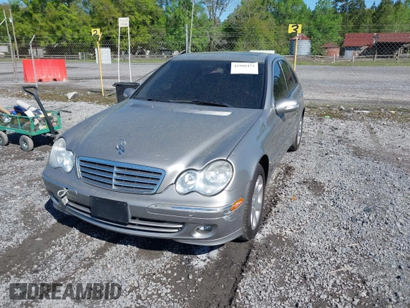 2006 Mercedes-Benz C 230 Sport z VIN WDBRF56HX6F766189, wystawiony jako IAAI lot #41988471 z przebiegiem 104 881 mil mil oraz . Historia ofert i sprzedaży dostępna na DreamBid. Obrazek 2.