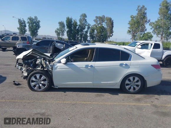 2008 Honda Accord EX-L z VIN 1HGCP36828A036920, wystawiony jako IAAI lot #42238964 z przebiegiem 162 440 mil mil oraz . Historia ofert i sprzedaży dostępna na DreamBid. Obrazek 15.