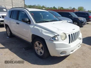 2008 Jeep Compass Sport with VIN 1J8FT47W08D676237, listed as a IAAI auction lot 41862908 with 206,531 mi miles. Bid and sale history available at carsss.com. Image 1.