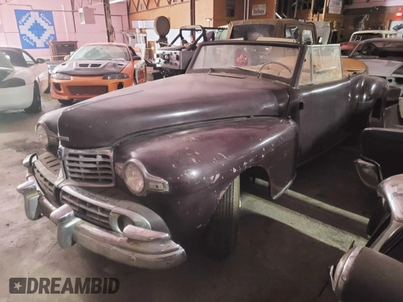 1947 Lincoln Zephyr z VIN 8H18150, wystawiony jako Copart lot #56967095 z przebiegiem 45 424 mil mil oraz Czysty tytuł • Clean title. Historia ofert i sprzedaży dostępna na DreamBid. Obrazek 2.