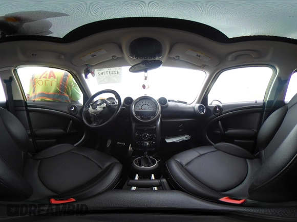 2012 MINI Countryman S z VIN WMWZC3C59CWL82955, wystawiony jako IAAI lot #42237702 z przebiegiem 61 903 mil mil oraz . Historia ofert i sprzedaży dostępna na DreamBid. Obrazek 19.