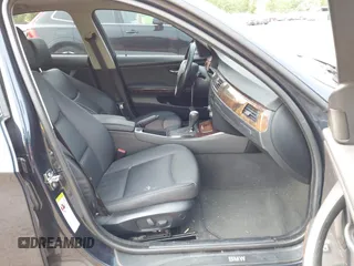 2007 BMW 3 Series 328i with VIN WBAVA33597PV66894, listed as a IAAI auction lot 42407280 with 160,527 mi miles and . Bid and sale history available at DreamBid. Image 5.