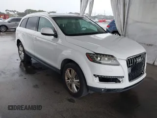 2010 Audi Q7 3.6L Premium Plus with VIN WA1LYAFE6AD007604, listed as a IAAI auction lot 41955633 with 240,433 mi miles. Bid and sale history available at carsss.com. Image 1.