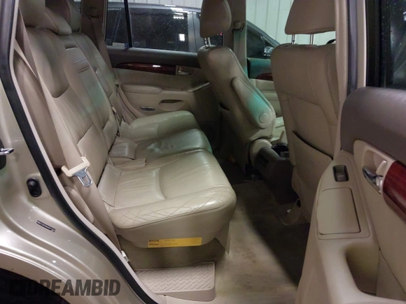 2009 Lexus GX 470 with VIN JTJBT20X690177929, listed as a IAAI auction lot 42006100 with 271,850 mi miles and . Bid and sale history available at carsss.com. Image 8.