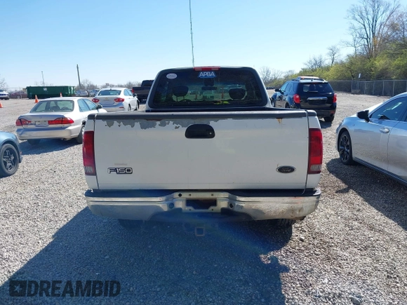 2001 Ford F-150 XL z VIN 1FTRX17L61NB26764, wystawiony jako IAAI lot #42049452 z przebiegiem 242 585 mil mil oraz . Historia ofert i sprzedaży dostępna na DreamBid. Obrazek 17.