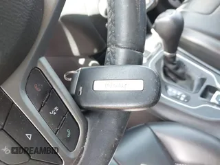 2019 Jeep Cherokee Latitude Plus with VIN 1C4PJLLB5KD301109, listed as a IAAI auction lot 41858478 with 52,647 mi miles and . Bid and sale history available at DreamBid. Image 11.