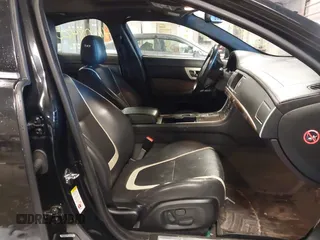 2014 Jaguar XF V6 SC with VIN SAJWJ0EF2E8U13746, listed as a IAAI auction lot 41608420 with 141,476 mi miles. Bid and sale history available at carsss.com. Image 5.