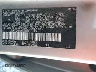2006 Scion xB z VIN JTLKT324564100800, wystawiony jako Copart lot #56410185 z przebiegiem 205 113 mil mil oraz Szkody całkowita. Historia ofert i sprzedaży dostępna na DreamBid. Obrazek 13.