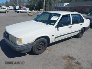 1995 Volvo 900 Action с VIN YV1JS8314S3208010, выставлен на аукционе IAAI как лот 42159413 с пробегом 232 370 миль миль и . История ставок и продаж доступна на DreamBid. Изображение 2.