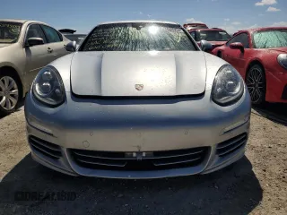 2014 Porsche Panamera 4S Executive with VIN WP0BB2A71EL062068, listed as a Copart auction lot 74925294 with Not Provided miles and Salvage Title. Bid and sale history available at DreamBid. Image 5.