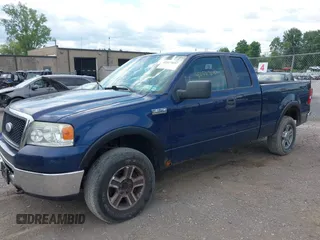 2008 Ford F-150 XLT z VIN 1FTPX14528FB81987, wystawiony jako IAAI lot #42527697 z przebiegiem 162 706 mil mil oraz . Historia ofert i sprzedaży dostępna na DreamBid. Obrazek 2.