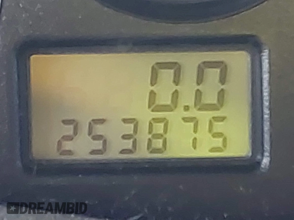 2000 Ford Focus LX with VIN 1FAFP33PXYW413249, listed as a IAAI auction lot 42561661 with 253,875 mi miles and . Bid and sale history available at DreamBid. Image 15.