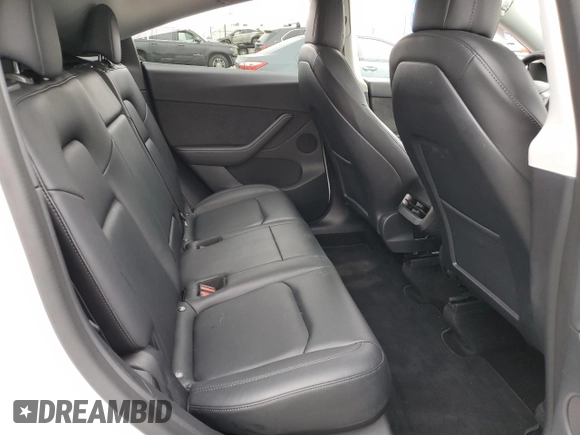 2022 Tesla Model Y Long Range z VIN 7SAYGDEE3NF481660, wystawiony jako Copart lot #54398215 z przebiegiem 48 587 mil mil oraz Szkoda całkowita • Salvage title. Historia ofert i sprzedaży dostępna na DreamBid. Obrazek 11.