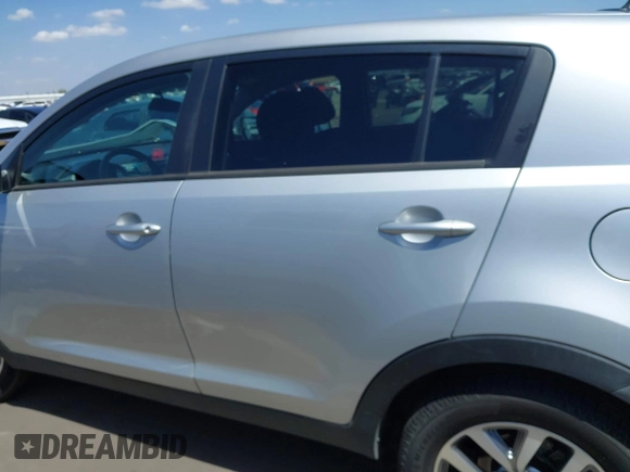 2016 Kia Sportage LX with VIN KNDPB3AC7G7836697, listed as a IAAI auction lot 42053815 with 90,519 mi miles. Bid and sale history available at carsss.com. Image 14.