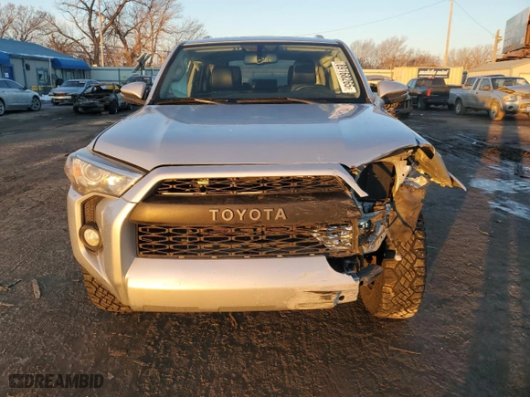 2018 Toyota 4Runner SR5 with VIN JTEZU5JR1J5180904, listed as a Copart auction lot 89168265 with 86,656 mi miles and Salvage Title. Bid and sale history available at carsss.com. Image 5.