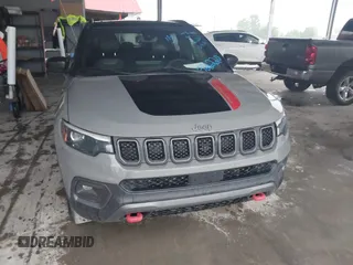 2023 Jeep Compass Trailhawk с VIN 3C4NJDDN5PT526220, выставлен на аукционе IAAI как лот 42236827 с пробегом 73 104 миль миль и . История ставок и продаж доступна на DreamBid. Изображение 12.
