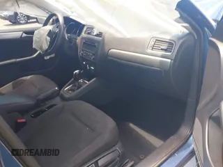 2015 Volkswagen Jetta SE с VIN 3VWD07AJXFM285827, выставлен на аукционе IAAI как лот 42325223 с пробегом 148 225 миль миль и . История ставок и продаж доступна на DreamBid. Изображение 5.