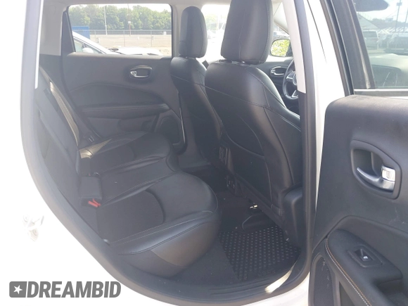 2020 Jeep Compass Latitude z VIN 3C4NJDBBXLT168695, wystawiony jako IAAI lot #42476489 z przebiegiem 23 213 mil mil oraz . Historia ofert i sprzedaży dostępna na DreamBid. Obrazek 8.