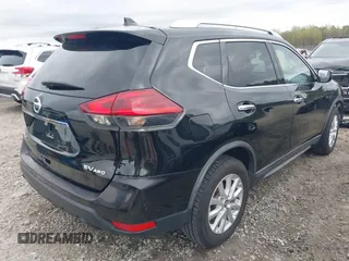 2018 Nissan Rogue SV with VIN KNMAT2MV8JP503894, listed as a IAAI auction lot 41918841 with 111,259 mi miles. Bid and sale history available at carsss.com. Image 4.