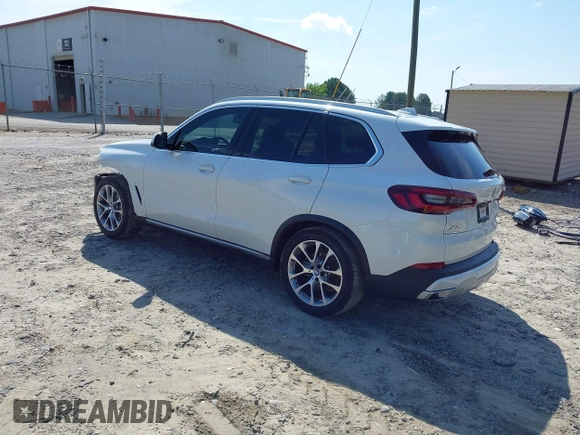 2023 BMW X5 xDrive40i with VIN 5UXCR6C09P9R25706, listed as a IAAI auction lot 42446957 with 34,004 mi miles and . Bid and sale history available at DreamBid. Image 3.