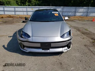 2025 Hyundai Ioniq 6 Limited z VIN KMHM54AC6SA096602, wystawiony jako Copart lot #59052875 z przebiegiem 1 860 mil mil oraz Szkoda całkowita • Salvage title. Historia ofert i sprzedaży dostępna na DreamBid. Obrazek 5.