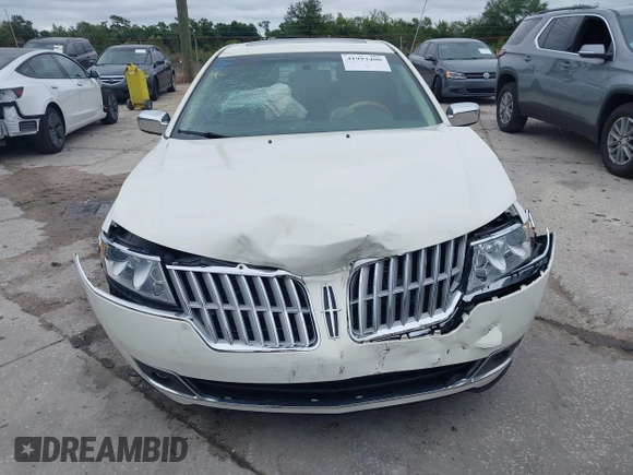 2012 Lincoln MKZ with VIN 3LNHL2GC1CR827429, listed as a IAAI auction lot 41993400 with 92,153 mi miles. Bid and sale history available at carsss.com. Image 12.