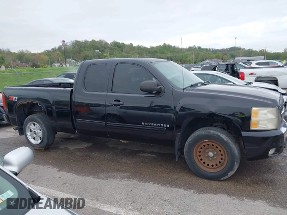 2009 Chevrolet Silverado 1500 LT with VIN 1GCEK29069Z138696, listed as a IAAI auction lot 42034503 with 258,850 mi miles and . Bid and sale history available at DreamBid. Image 13.