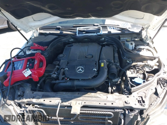 2014 Mercedes-Benz C C 250 Sport with VIN WDDGF4HB3EA965176, listed as a IAAI auction lot 41870150 with 211,085 mi miles. Bid and sale history available at carsss.com. Image 10.