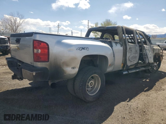 2014 Chevrolet Silverado 3500HD LTZ z VIN 1GC4K1C85EF117886, wystawiony jako Copart lot #50404755 z przebiegiem Nie podano mil oraz Nie do naprawy • Non repairable. Historia ofert i sprzedaży dostępna na DreamBid. Obrazek 3.
