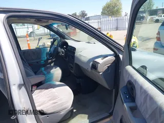 1999 Chevrolet Venture with VIN 1GNDX03E6XD292431, listed as a IAAI auction lot 41882320 with 155,929 mi miles and . Bid and sale history available at DreamBid. Image 5.