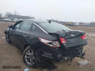 2019 Kia Optima LX with VIN 5XXGT4L30KG350541, listed as a IAAI auction lot 41908755 with 47,085 mi miles. Bid and sale history available at carsss.com. Image 3.