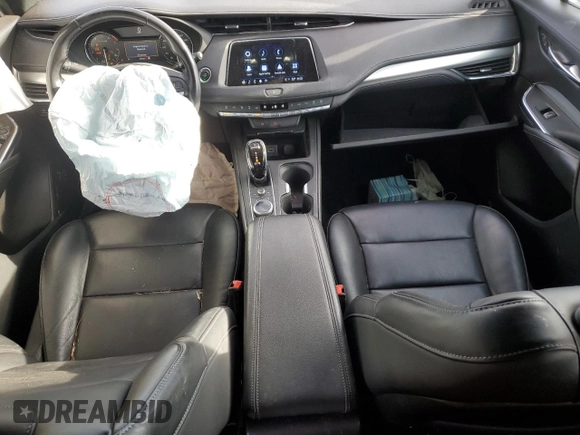 2022 Cadillac XT4 AWD Premium Luxury with VIN 1GYFZDR49NF116972, listed as a Copart auction lot 84223184 with 42,584 mi miles and Salvage Title. Bid and sale history available at carsss.com. Image 8.