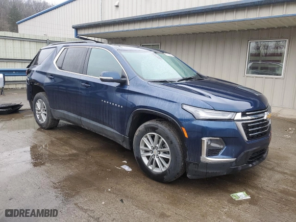 2023 Chevrolet Traverse LT Cloth with VIN 1GNEVGKW5PJ302008, listed as a Copart auction lot 52563885 with 17,492 mi miles and Salvage Title. Bid and sale history available at carsss.com. Image 4.