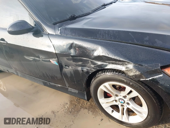 2008 BMW 3 Series 328i with VIN WBAVA33518KX87050, listed as a IAAI auction lot 40961613 with 189,357 mi miles and . Bid and sale history available at DreamBid. Image 6.