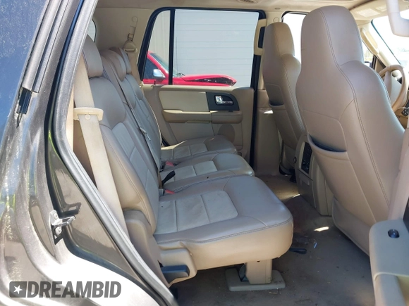 2006 Ford Expedition Eddie Bauer with VIN 1FMFU17556LA19216, listed as a IAAI auction lot 41813546 with 240,884 mi miles. Bid and sale history available at carsss.com. Image 8.