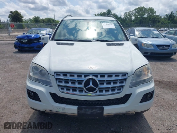 2011 Mercedes-Benz M 350 z VIN 4JGBB8GB6BA750861, wystawiony jako IAAI lot #42413339 z przebiegiem 185 866 mil mil oraz . Historia ofert i sprzedaży dostępna na DreamBid. Obrazek 13.