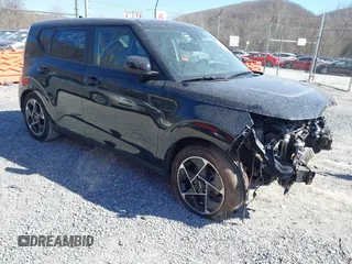 2023 Kia Soul EX with VIN KNDJ33AU7P7846870, listed as a IAAI auction lot 41771580 with 42,842 mi miles. Bid and sale history available at carsss.com. Image 1.